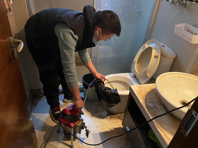 苏尼特左马桶疏通-疏通下水道